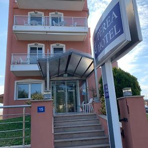 Perea Hotel